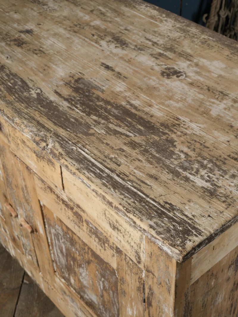 19th-Century French Provincial Painted Wood Buffet - 31½" - Imagen 2